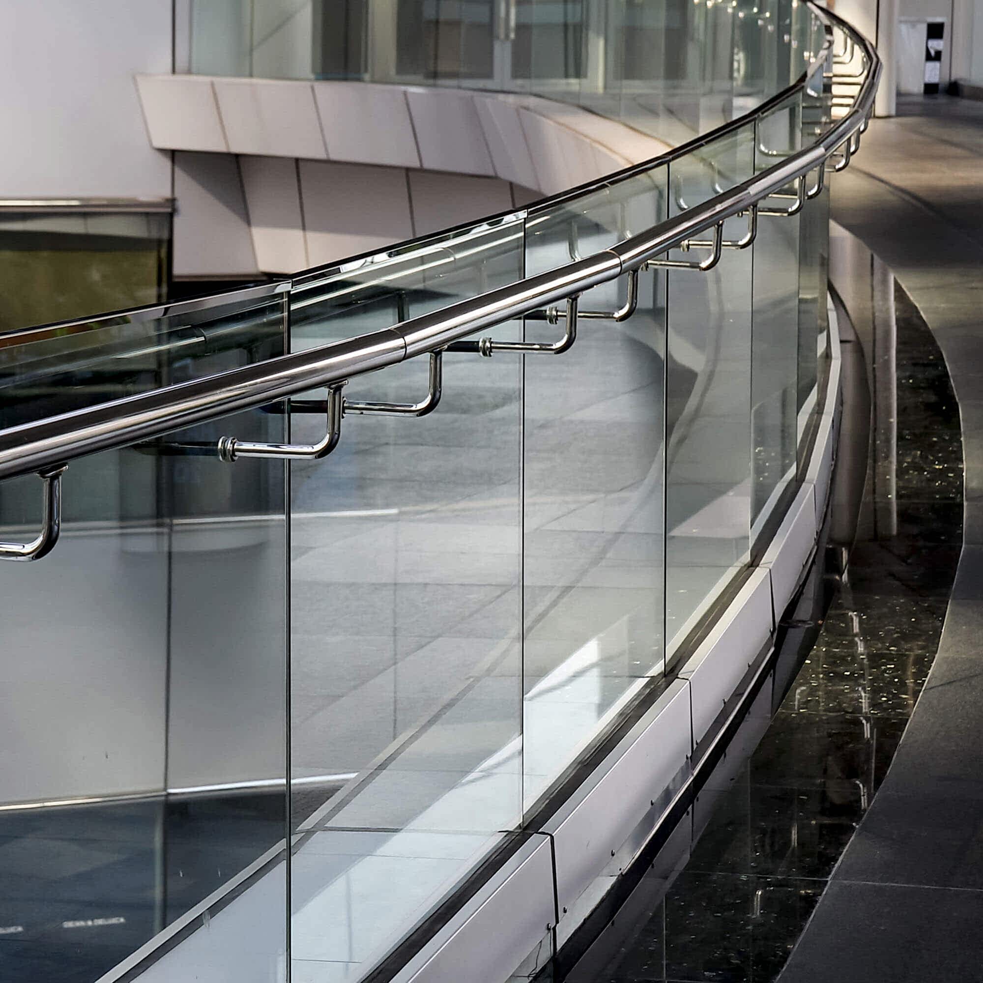safety-glass-cropped Safety and tempered glass panels for commercial buildings